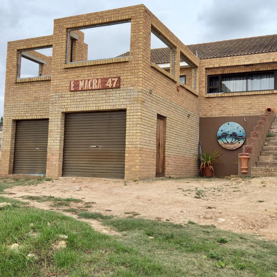 4 Bedroom Property for Sale in Dana Bay Western Cape